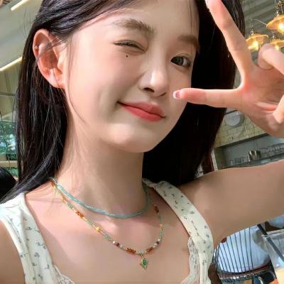 红衣小女孩